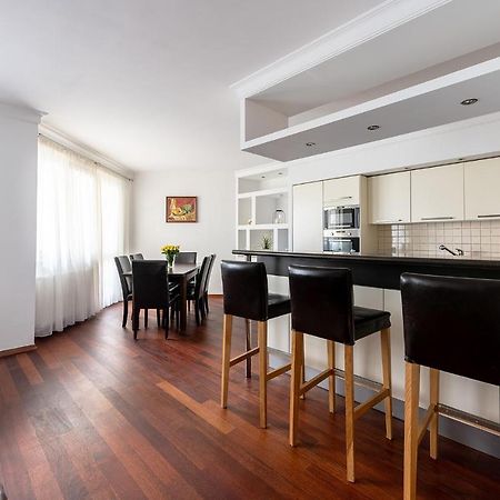 Bukowinska 12 Prywatne Mieszkanie 80M2 Z Dwiema Sypialniami I Balkonem 2X Bezplatne Miejsca Parkingowe Samodzielne Zameldowanie! Private Garage! Self Check-In System! Варшава Экстерьер фото