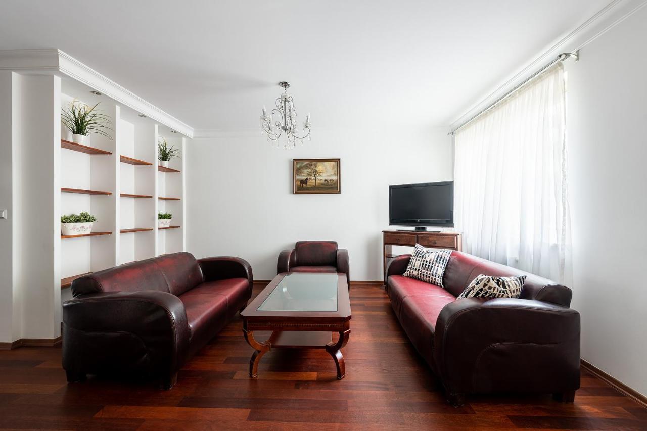 Bukowinska 12 Prywatne Mieszkanie 80M2 Z Dwiema Sypialniami I Balkonem 2X Bezplatne Miejsca Parkingowe Samodzielne Zameldowanie! Private Garage! Self Check-In System! Варшава Экстерьер фото
